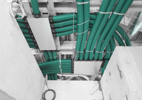 Zdjęcie przedstawiające prawidłowo ułożoną instalację rekuperacji Air Green Pro w nowo wybudowanym budynku