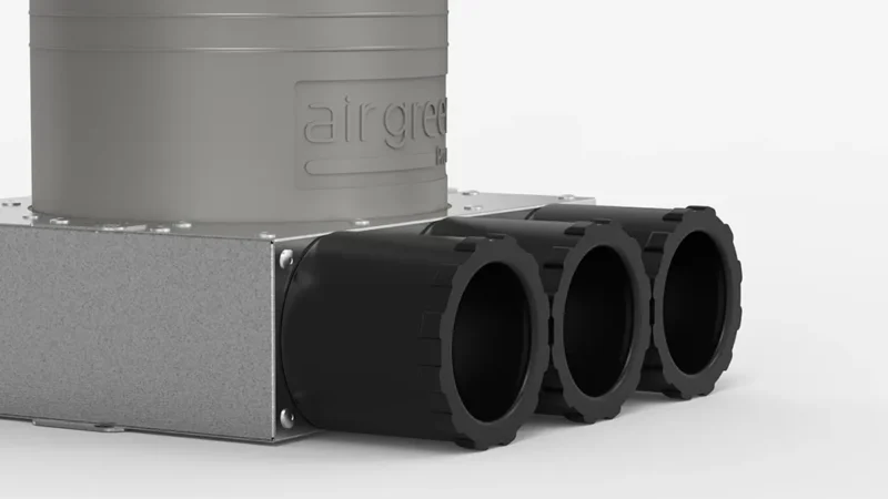 Air-Green-Pro-Skrzynka-50-krocce-1000px Zbliżenie krócców o średnicy 50 mm w skrzynce rozprężnej Air Green Pro